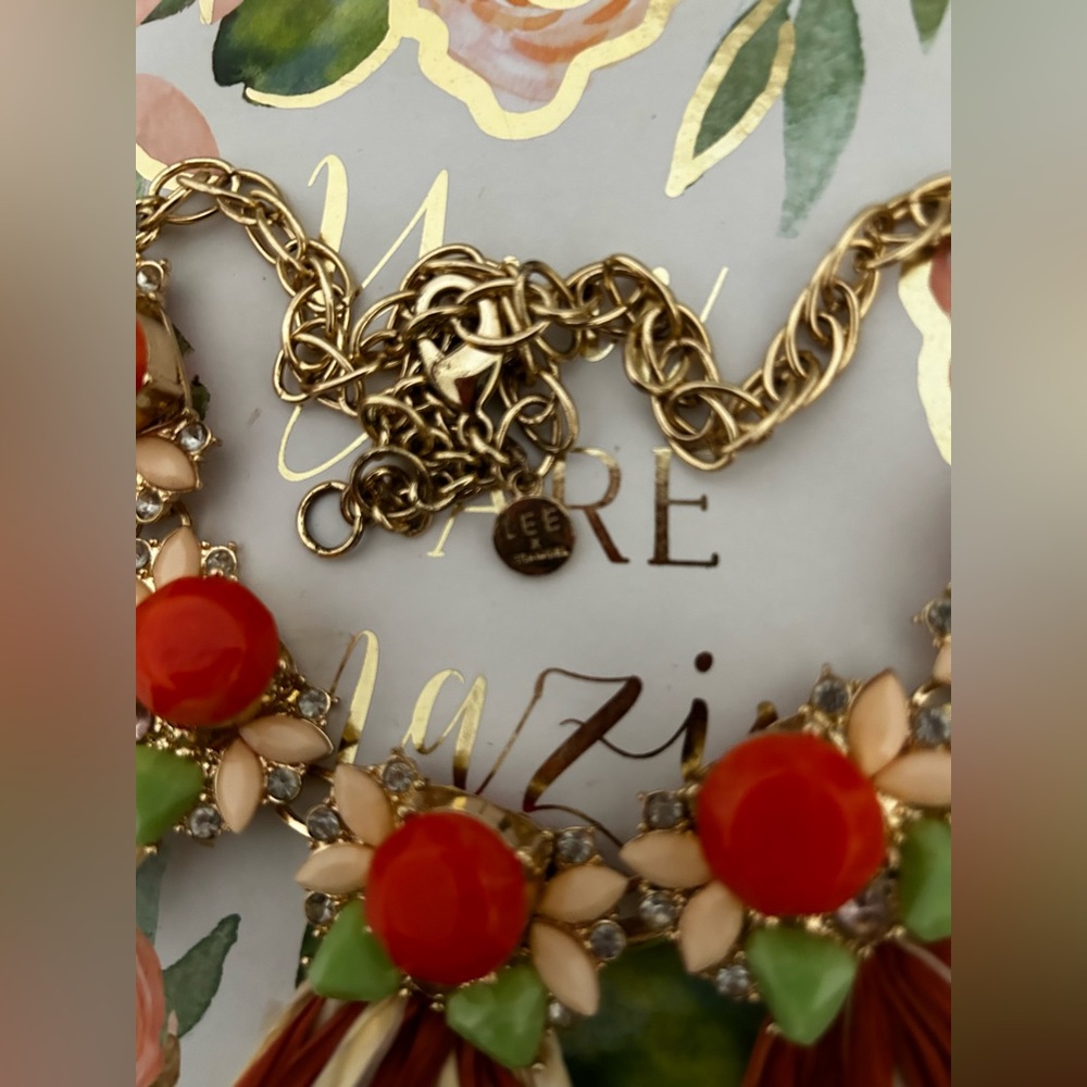 DONATED: LEE Statement Necklace - Picture 2 of 5